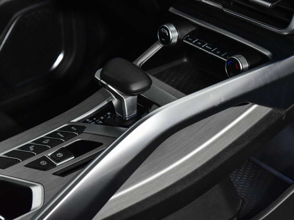 Б/У Джили Кулрэй 2022 года. Фото: #15