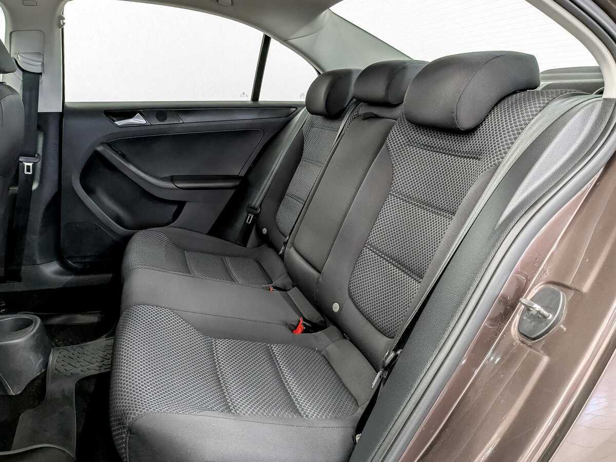 Б/У Фольксваген Джетта 2014 года. Фото: #11