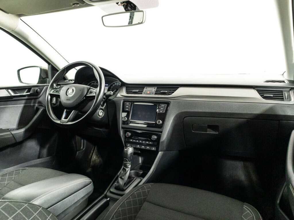 Б/У Шкода Рапид 2018 года. Фото: #8