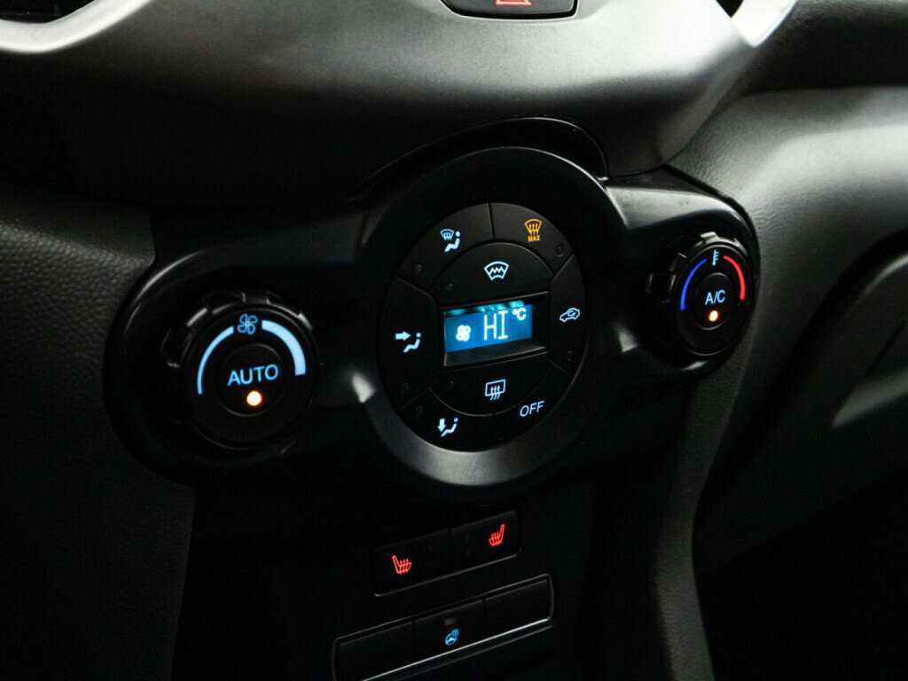 Б/У Форд ЭкоСпорт 2017 года. Фото: #15