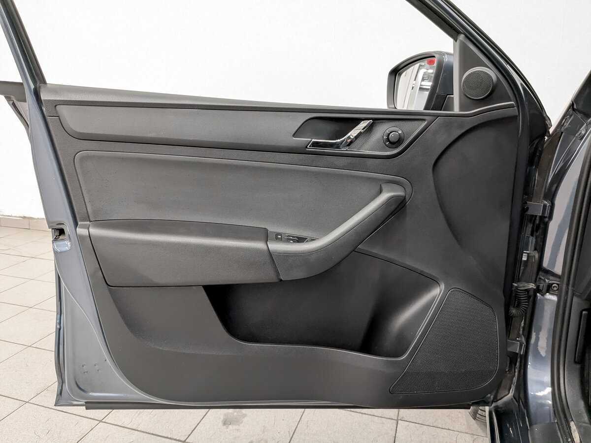 Б/У Шкода Рапид 2016 года. Фото: #16