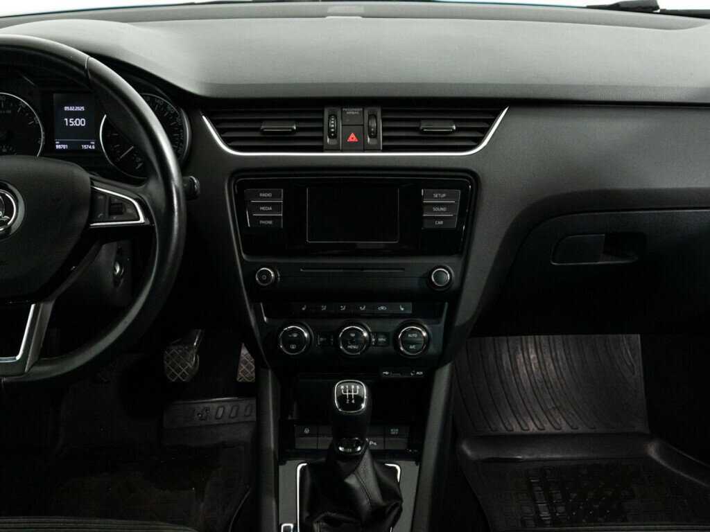 Б/У Шкода Октавия 2015 года. Фото: #13