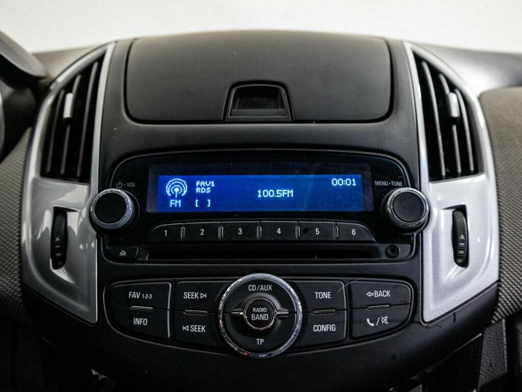 Б/У Шевроле Круз 2013 года. Фото: #9