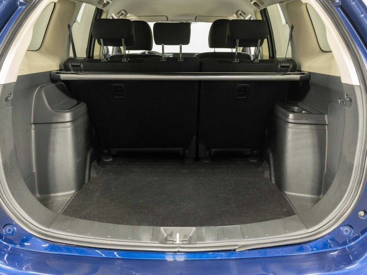 Б/У Митсубиши Оутлэндер 2014 года. Фото: #20