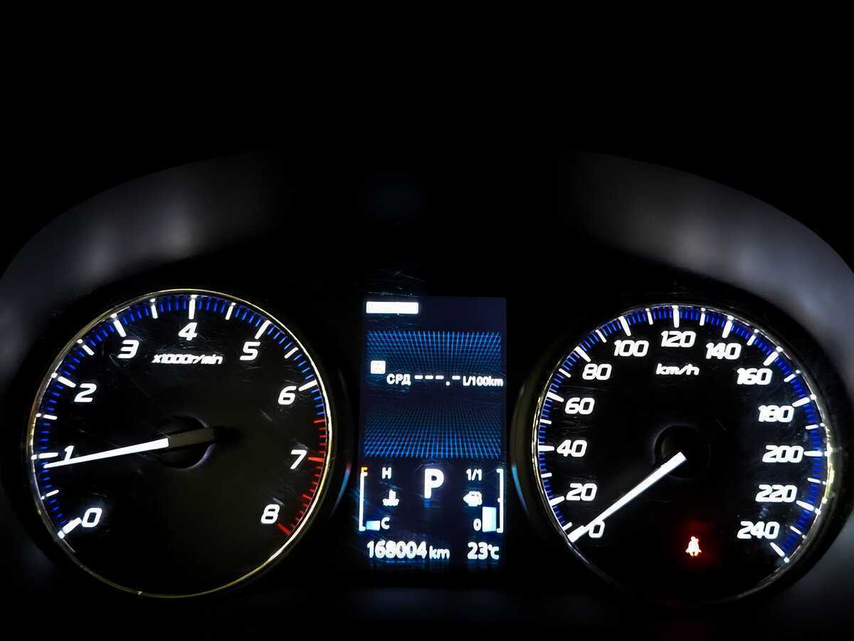 Б/У Митсубиши Оутлэндер 2017 года. Фото: #12