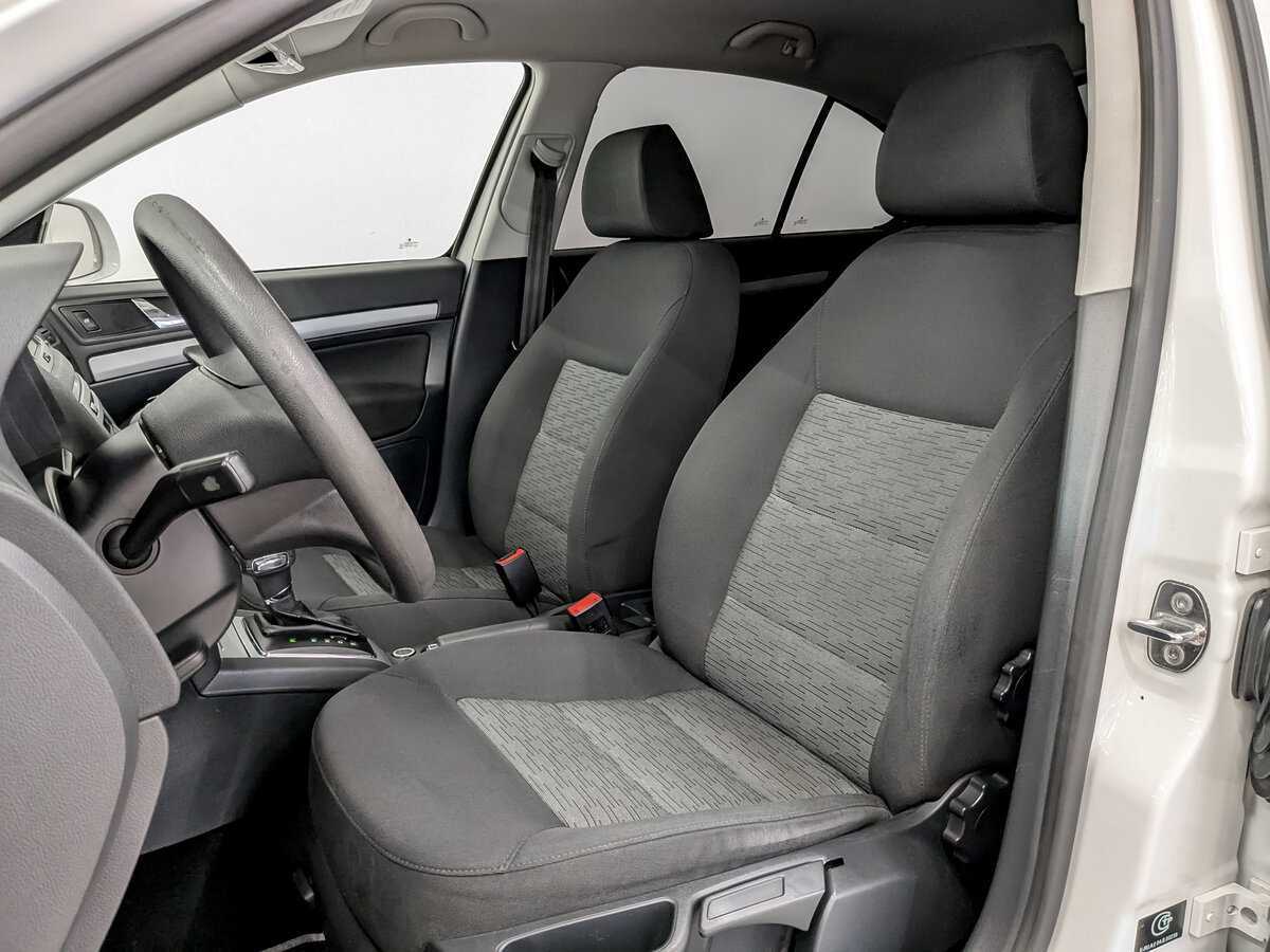 Б/У Шкода Октавия 2013 года. Фото: #18