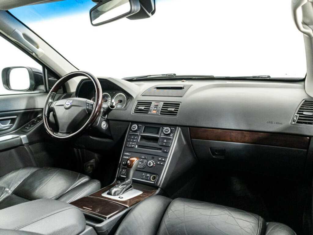 Б/У Вольво ИксЦ90 2012 года. Фото: #8