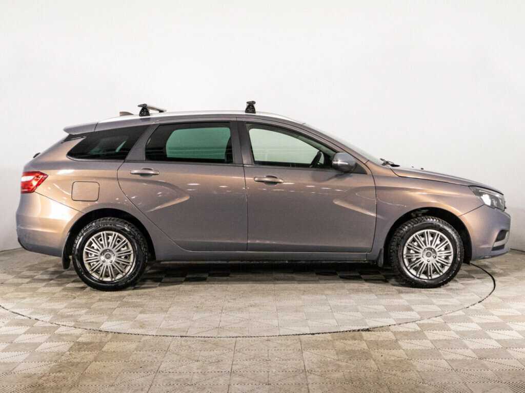 Б/У Лада (ВАЗ) Веста 2018 года. Фото: #3