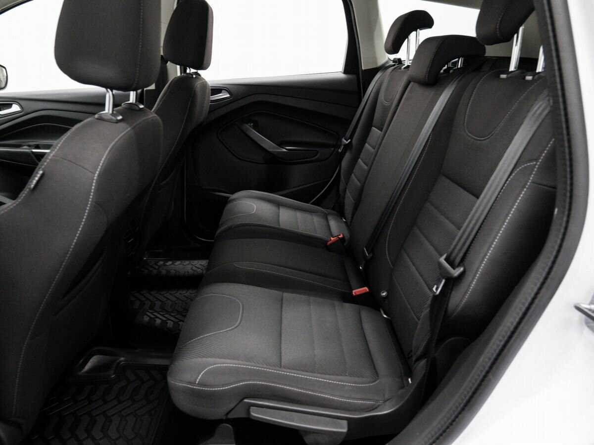 Б/У Форд Куга 2015 года. Фото: #11