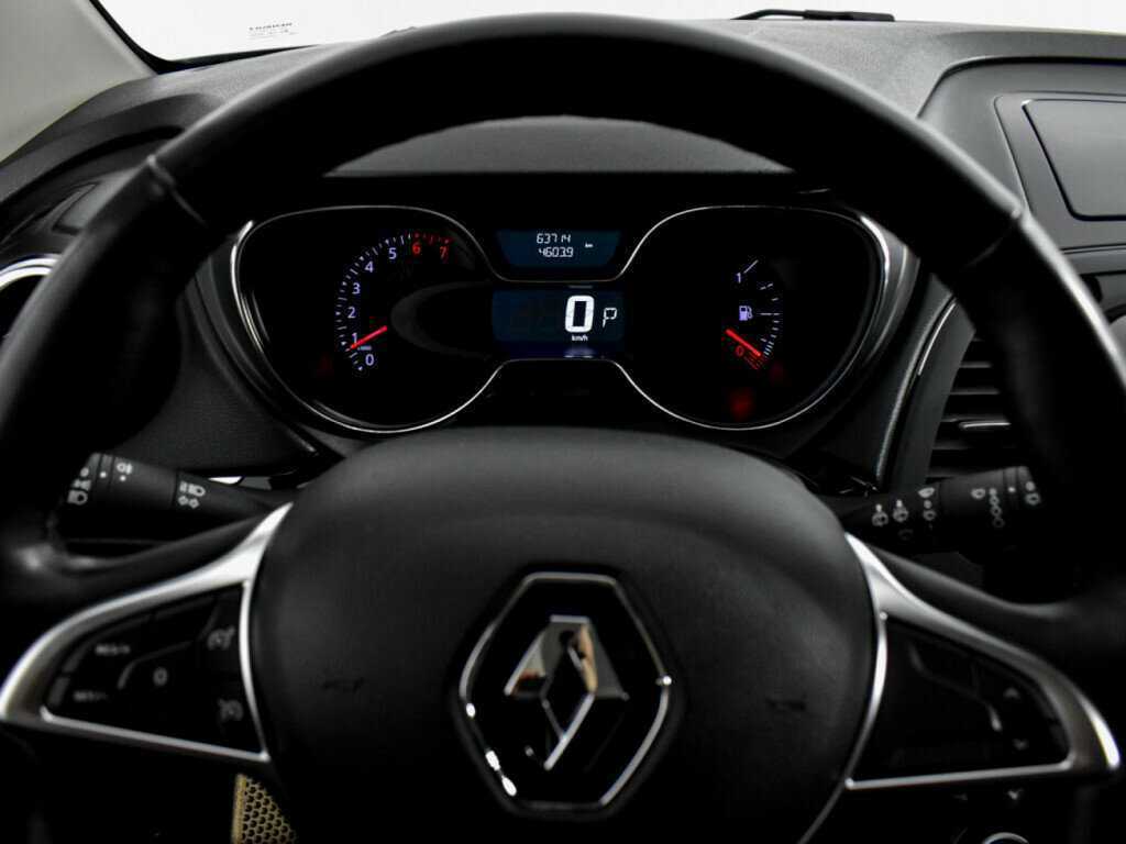 Б/У Рено Каптюр 2020 года. Фото: #13