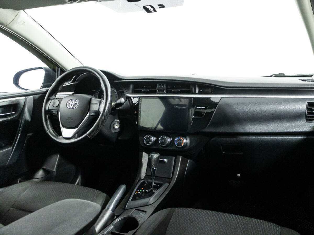 Б/У Тойота Королла 2013 года. Фото: #8