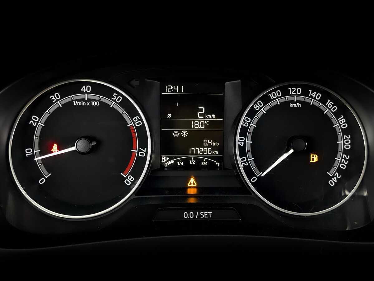 Б/У Шкода Рапид 2017 года. Фото: #12