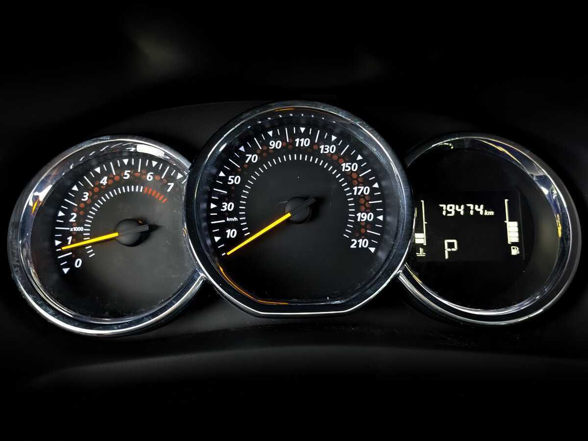 Б/У Рено Сандеро 2019 года. Фото: #12