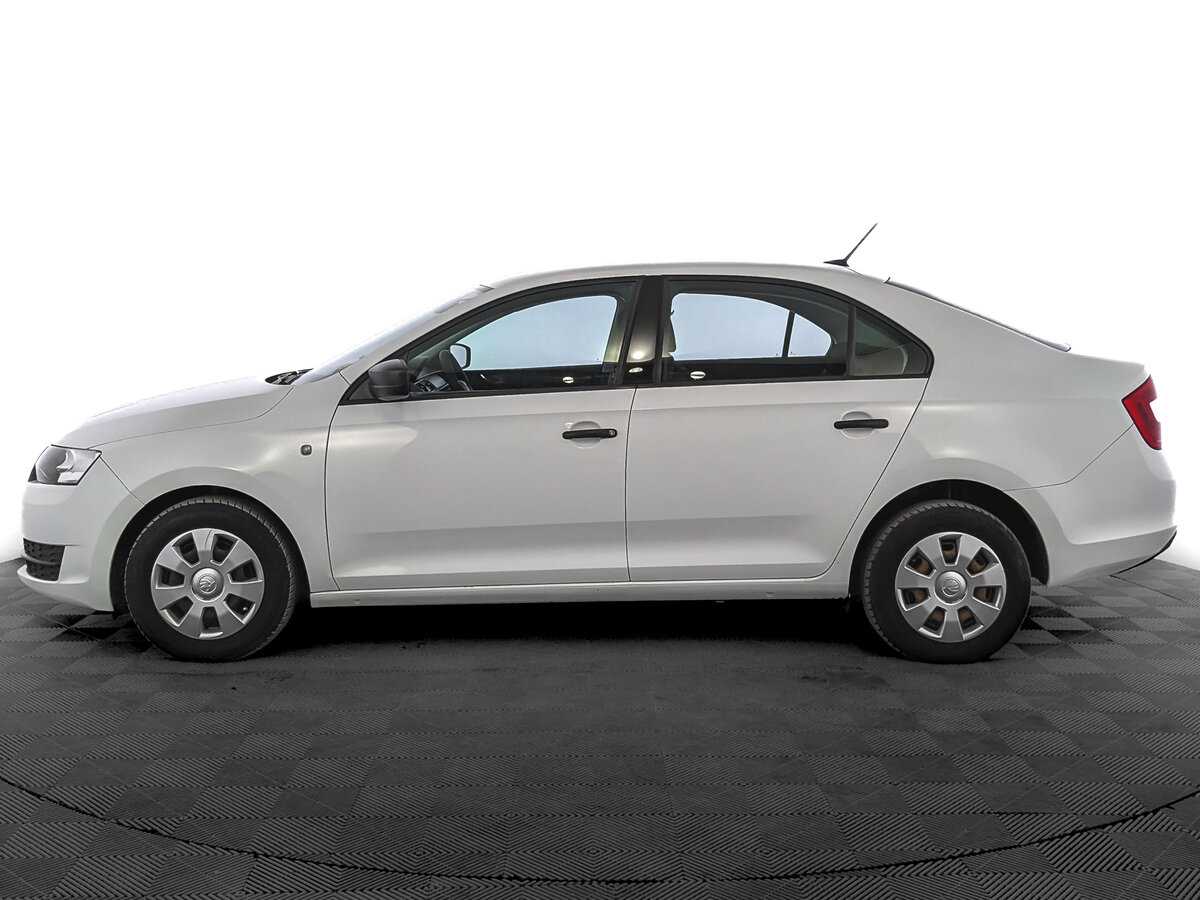 Б/У Шкода Рапид 2017 года. Фото: #7