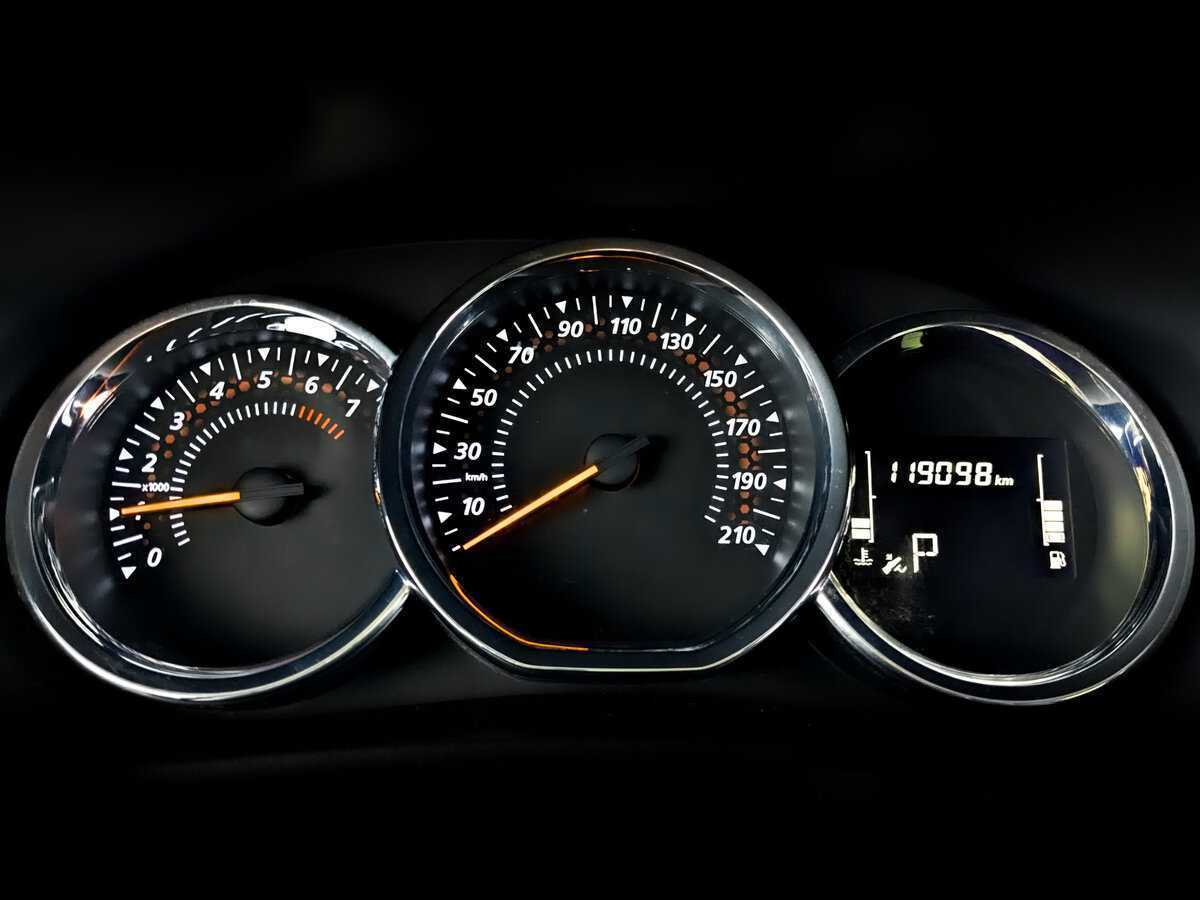 Б/У Рено Сандеро 2018 года. Фото: #12