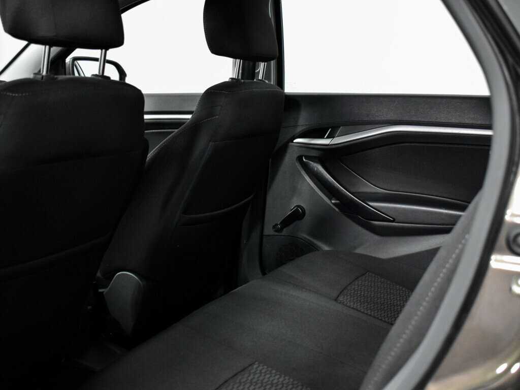 Б/У Лада (ВАЗ) Веста 2017 года. Фото: #12