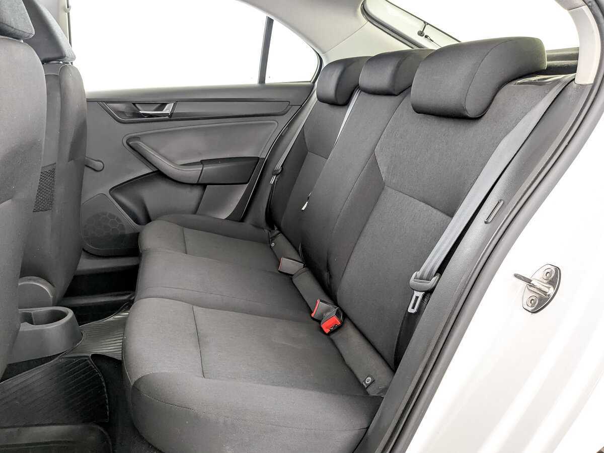 Б/У Шкода Рапид 2017 года. Фото: #11