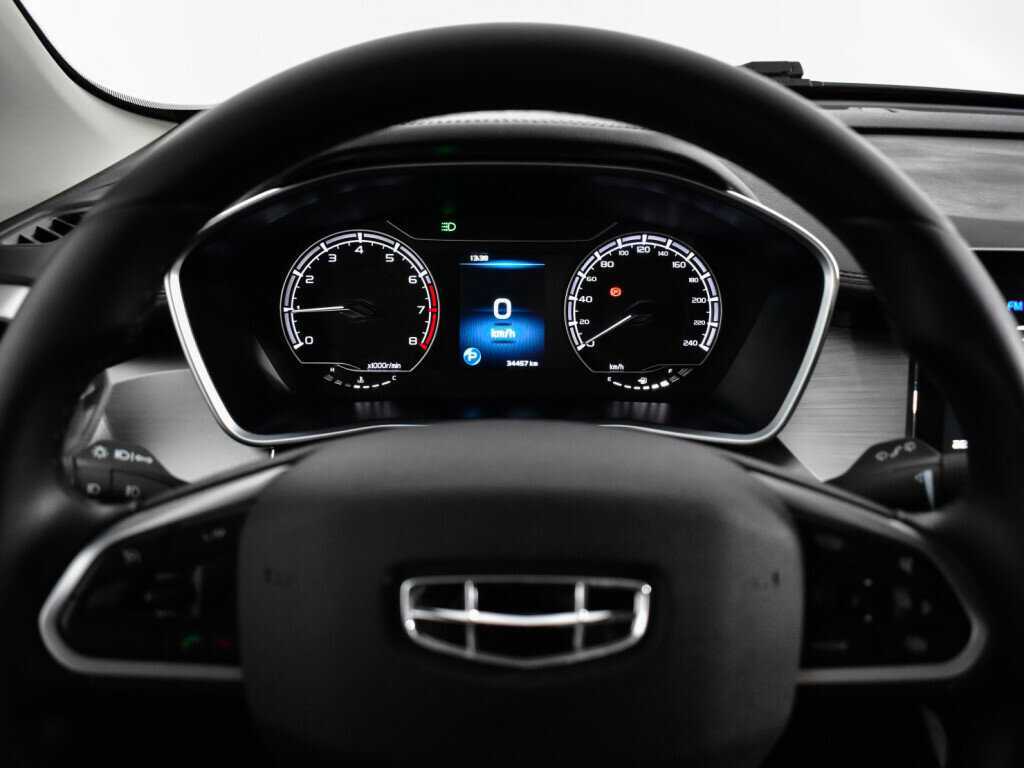 Б/У Джили Кулрэй 2022 года. Фото: #10