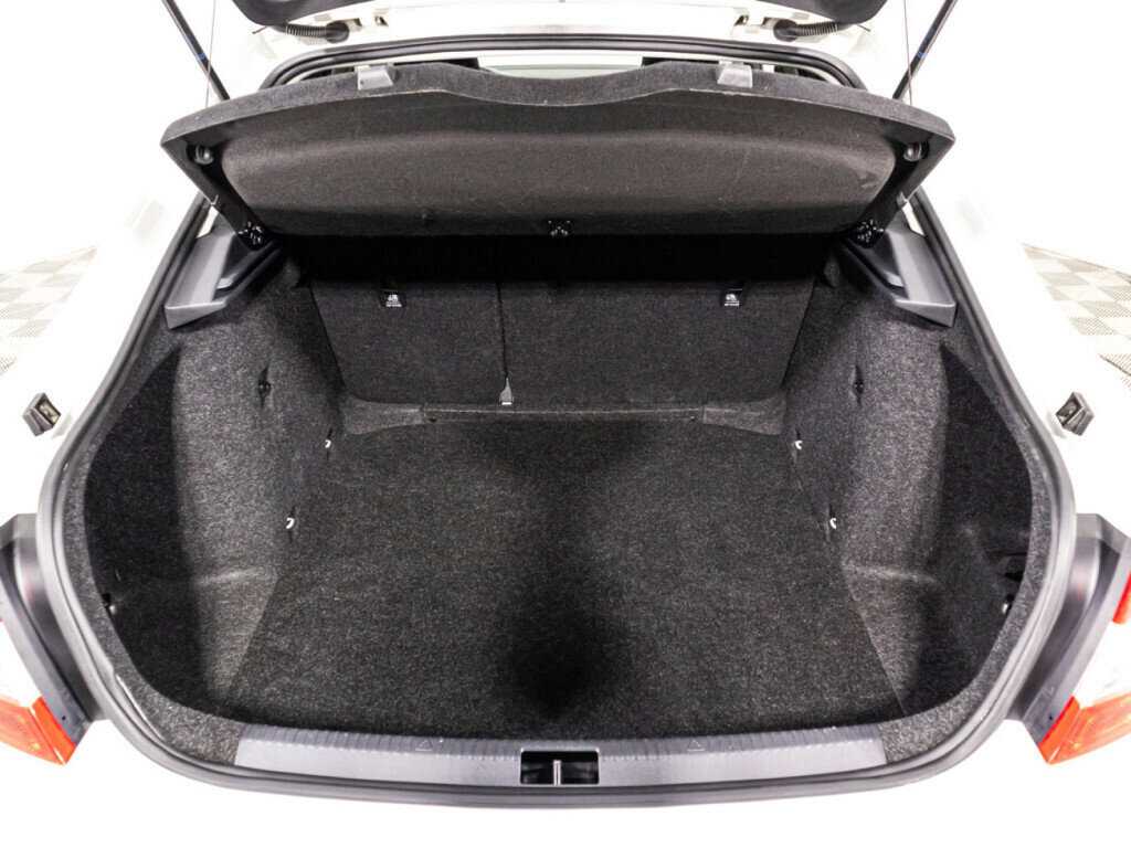 Б/У Шкода Октавия 2018 года. Фото: #14