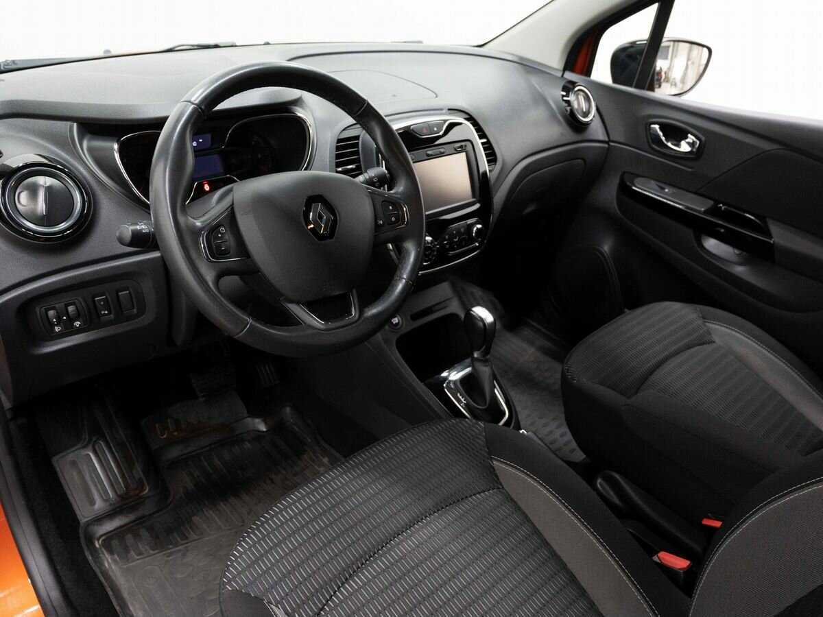 Б/У Рено Каптюр 2017 года. Фото: #6