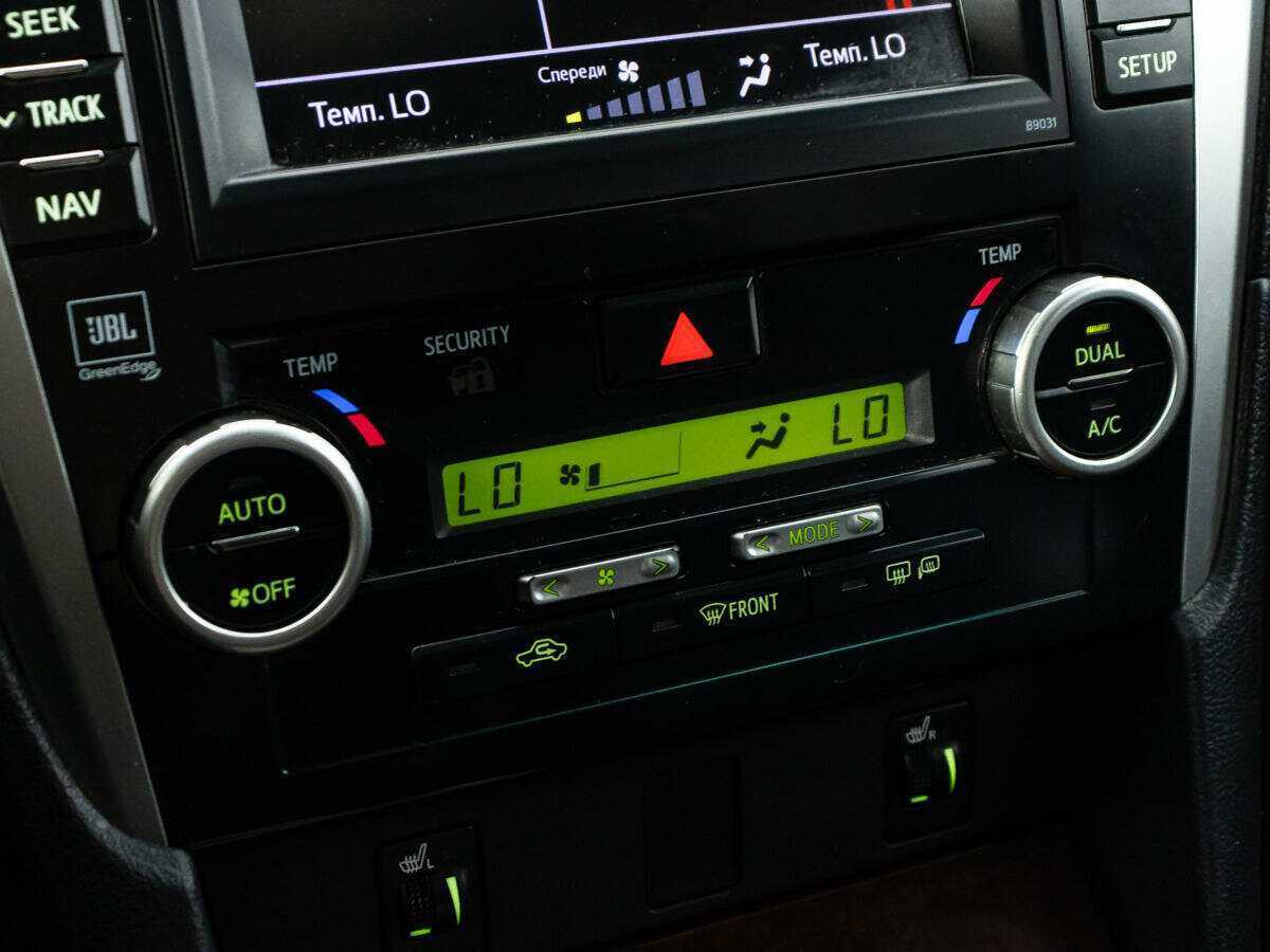 Б/У Тойота Камри 2012 года. Фото: #18