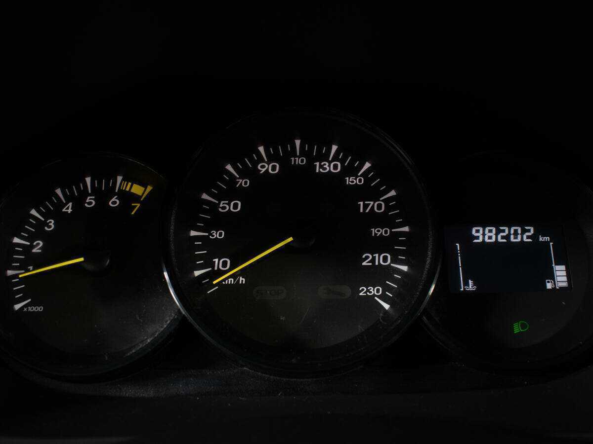 Б/У Рено Меган 2012 года. Фото: #8