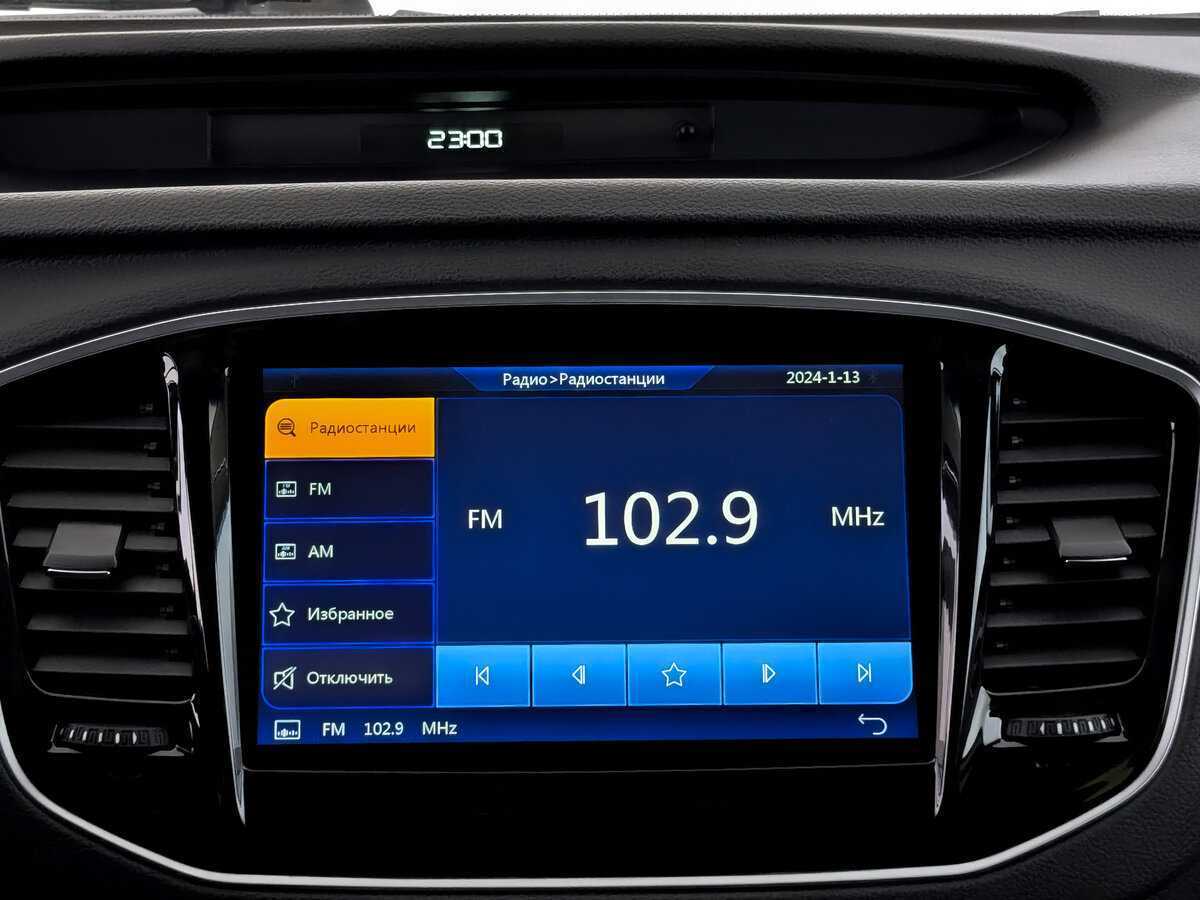 Б/У Джили Эмгранд Икс7 2018 года. Фото: #14