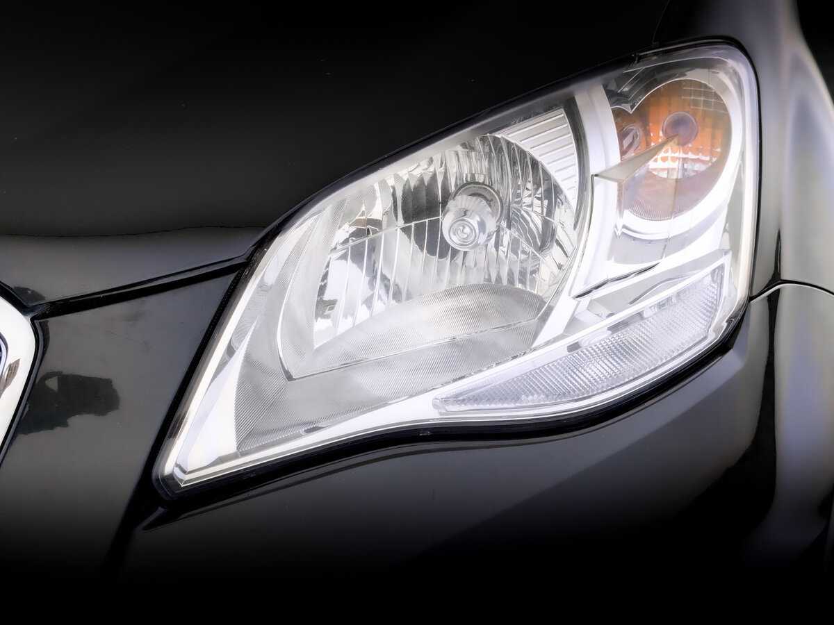 Б/У Сан-Ён Актион 2013 года. Фото: #16