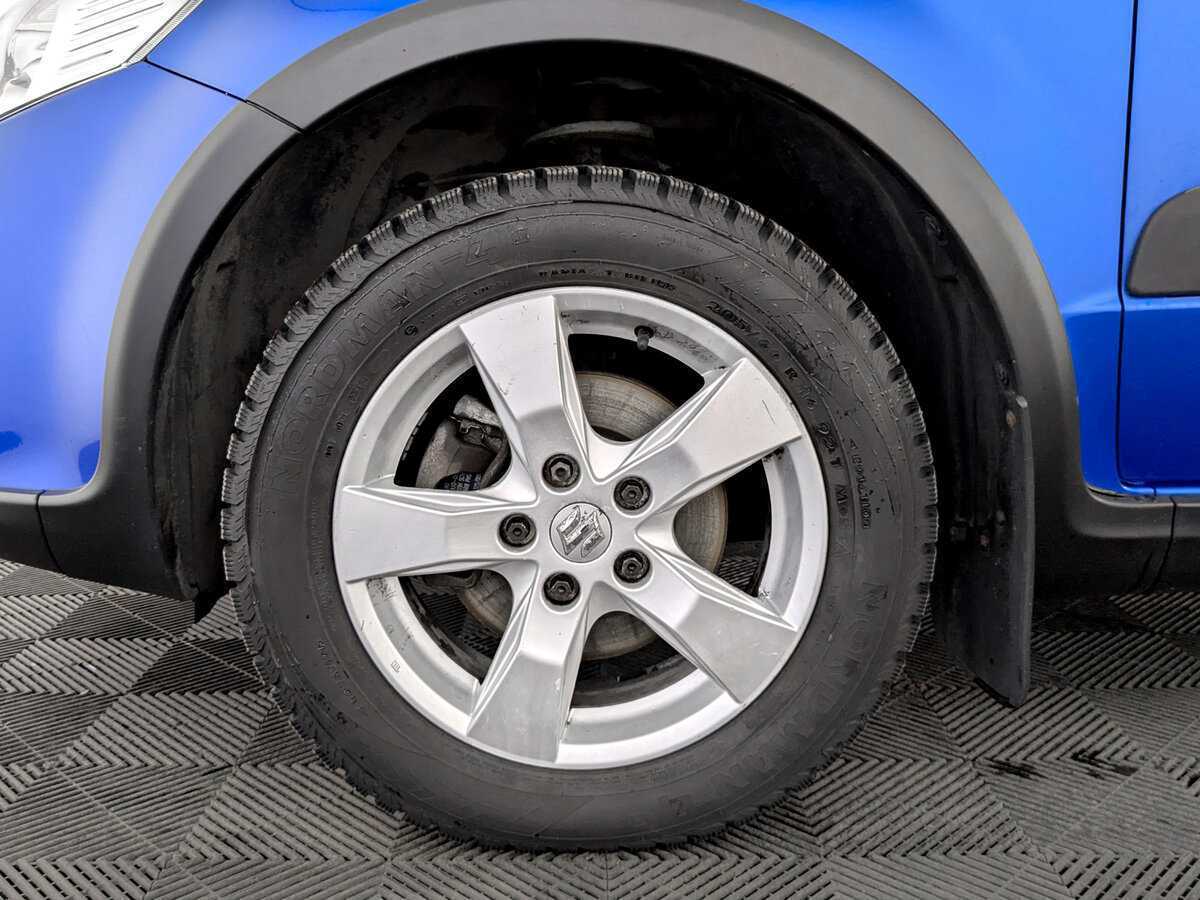 Б/У Сузуки С-Икс4 2012 года. Фото: #17