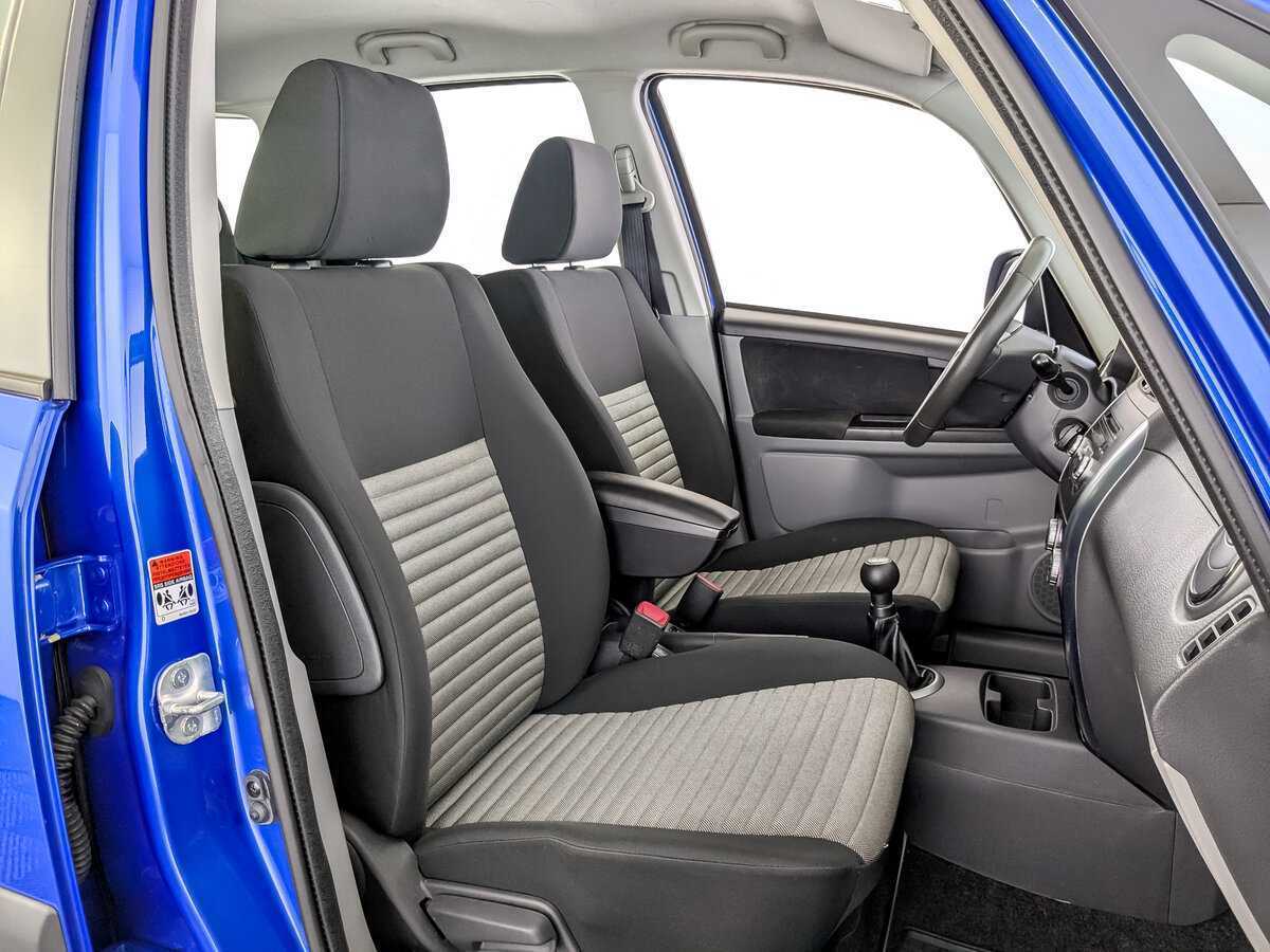 Б/У Сузуки С-Икс4 2012 года. Фото: #22