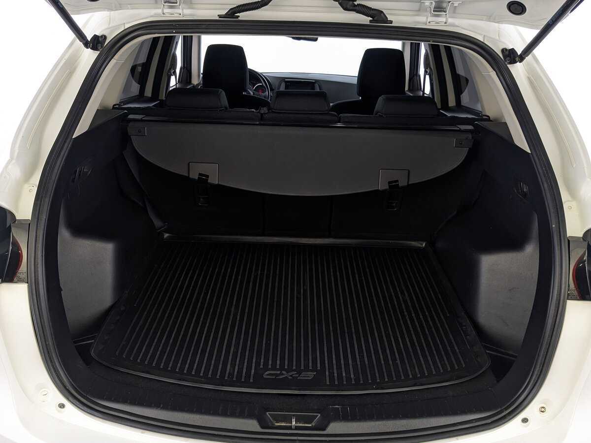 Б/У Мазда Ц-Икс-5 2016 года. Фото: #9