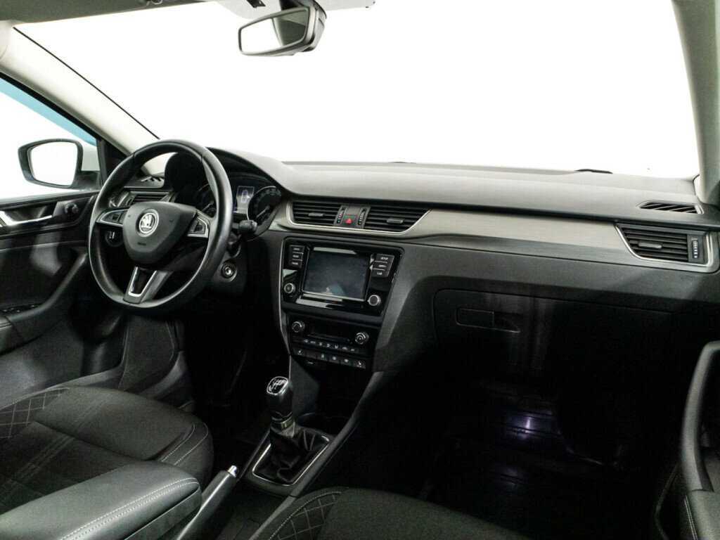 Б/У Шкода Рапид 2019 года. Фото: #8