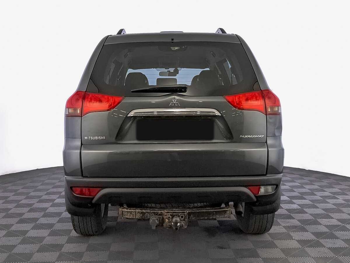 Б/У Митсубиши Паджеро Спорт 2013 года. Фото: #5