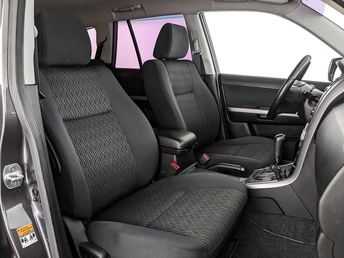 Б/У Сузуки Гранд Витара 2013 года. Фото: #23