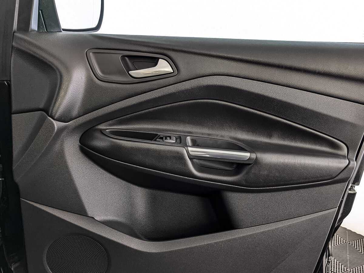 Б/У Форд Куга 2016 года. Фото: #24