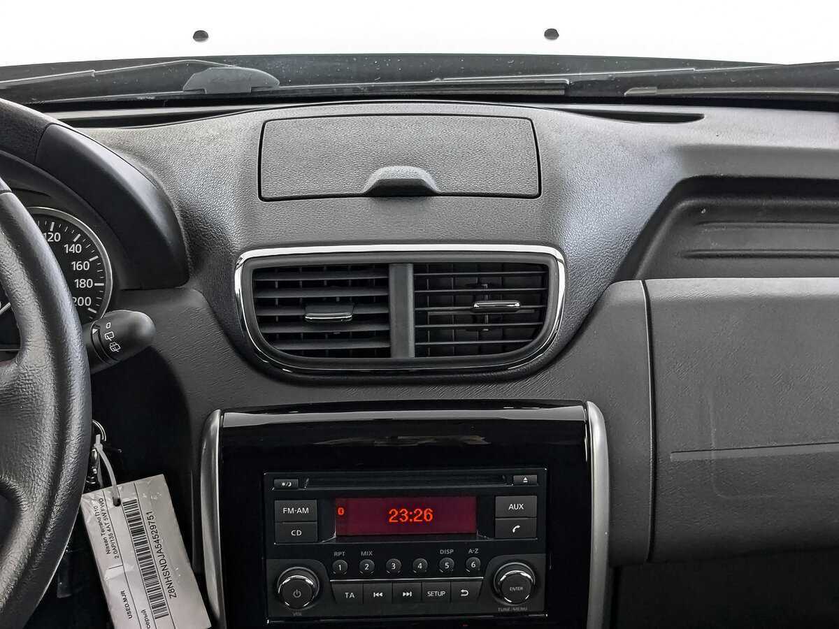 Б/У Ниссан Террано 2015 года. Фото: #16