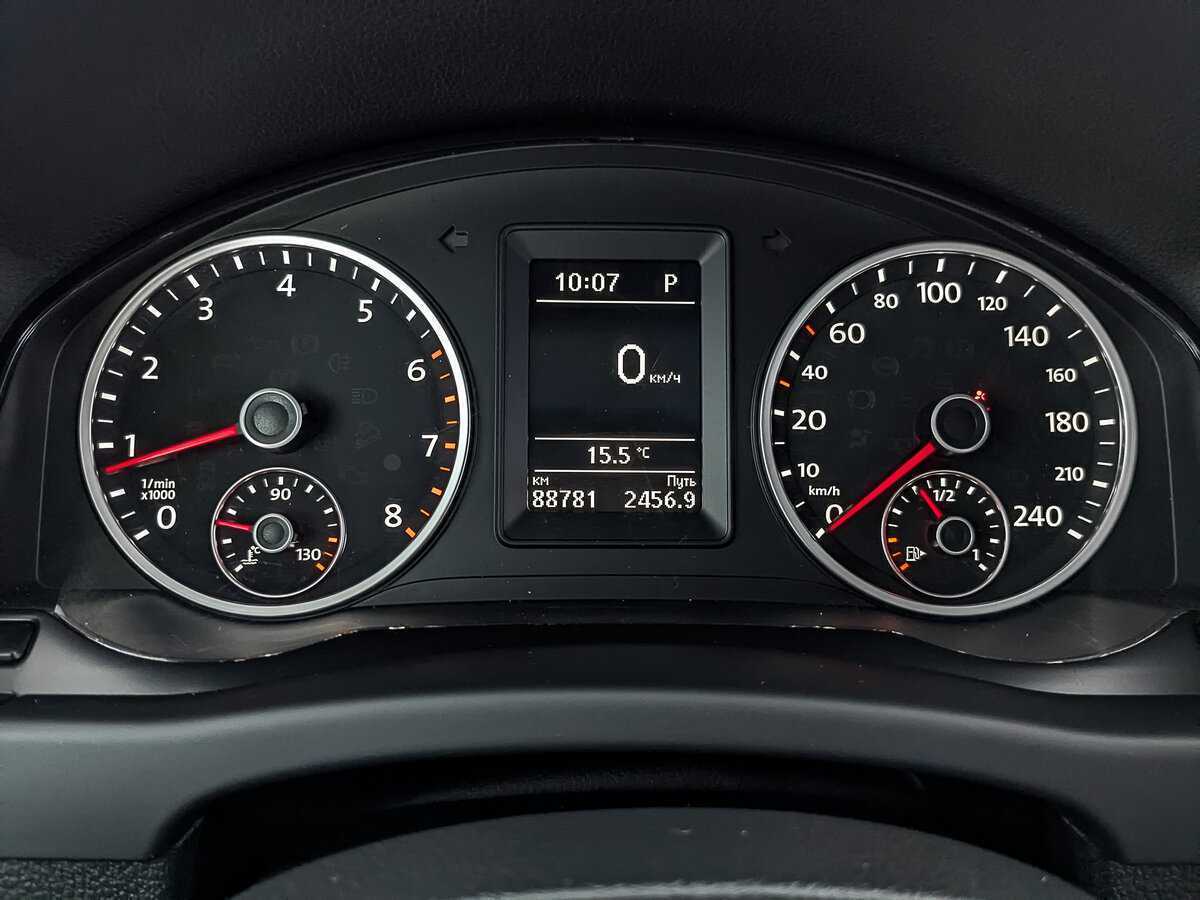 Б/У Фольксваген Тигуан 2015 года. Фото: #15