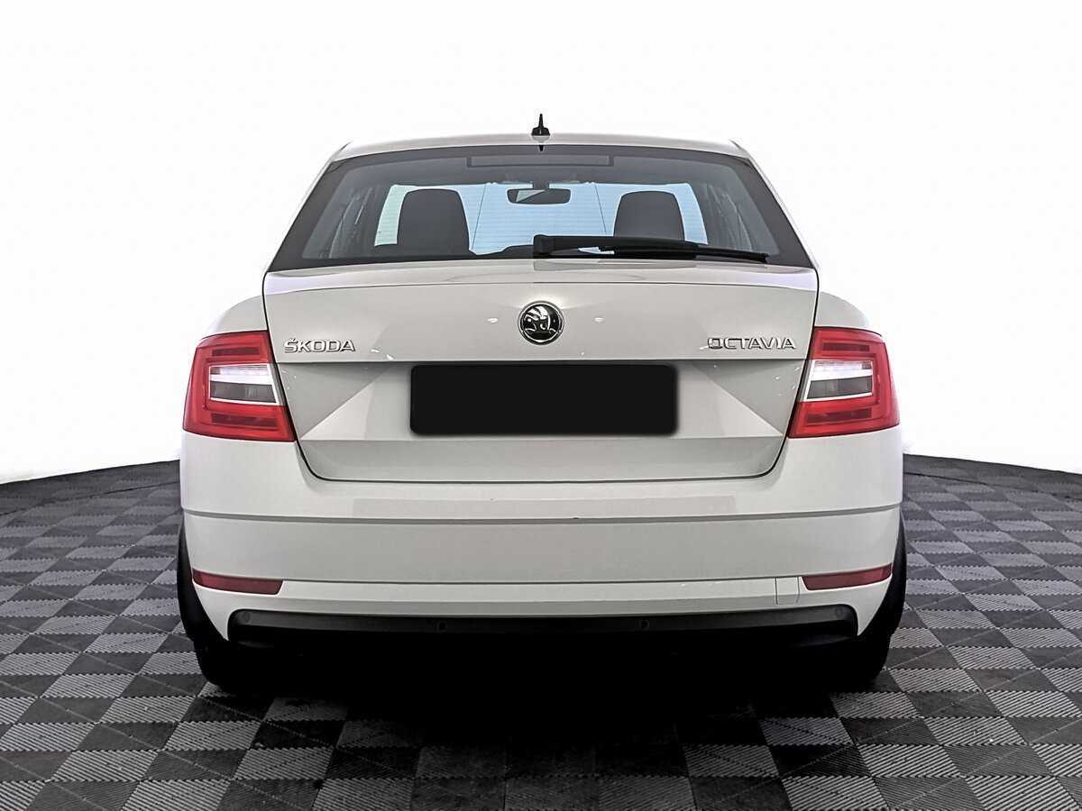 Б/У Шкода Октавия 2019 года. Фото: #5