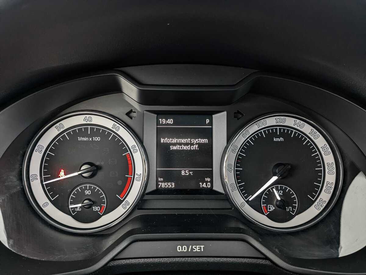 Б/У Шкода Октавия 2017 года. Фото: #11