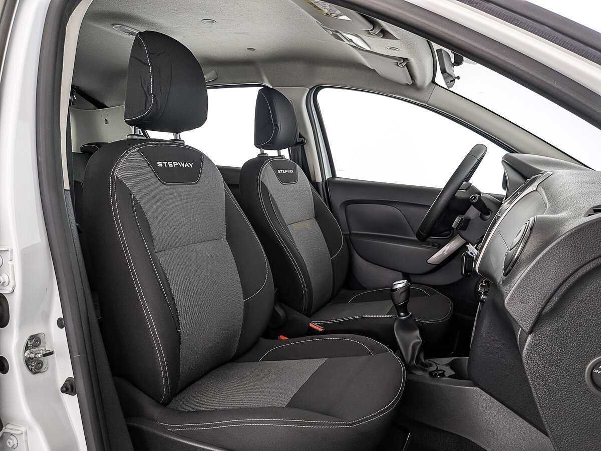 Б/У Рено Сандеро 2022 года. Фото: #21