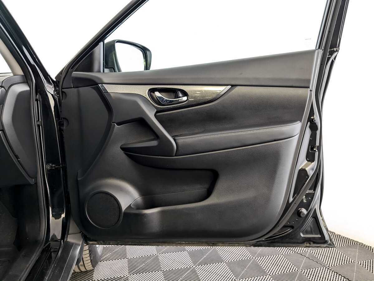 Б/У Ниссан Икс-Трейл 2017 года. Фото: #22