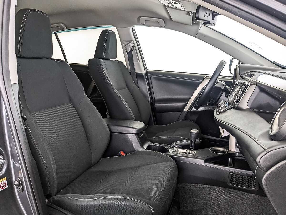 Б/У Тойота Рав4 2014 года. Фото: #23