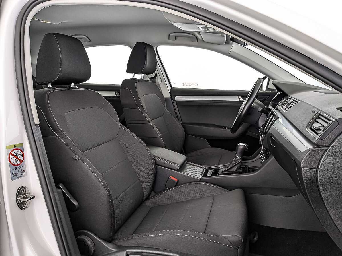 Б/У Шкода Суперб 2017 года. Фото: #22