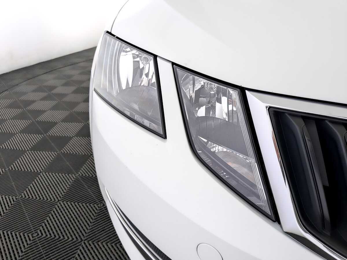 Б/У Шкода Октавия 2019 года. Фото: #15