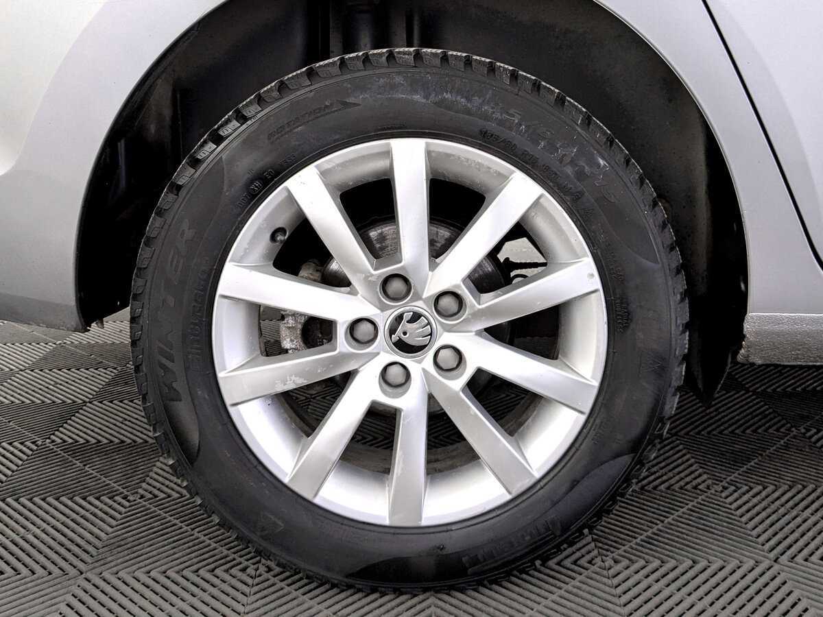 Б/У Шкода Рапид 2021 года. Фото: #17