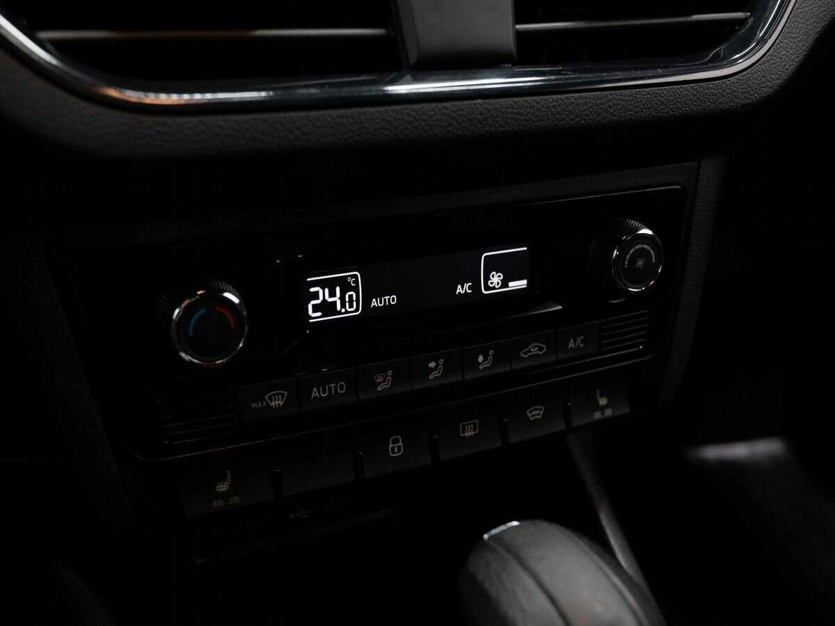 Б/У Фольксваген Поло 2021 года. Фото: #17