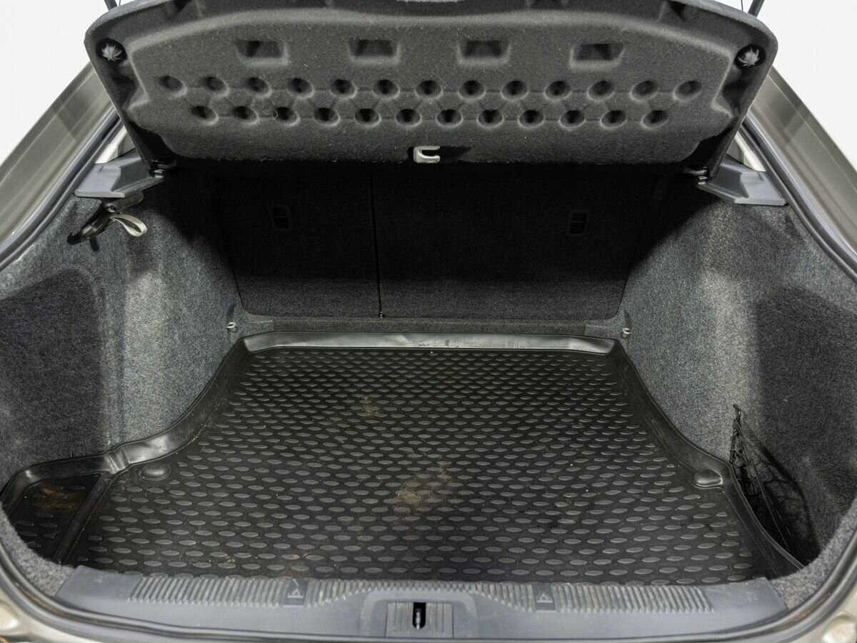 Б/У Шкода Октавия 2012 года. Фото: #21