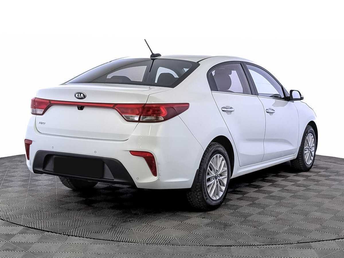 Б/У Киа Рио 2018 года. Фото: #4