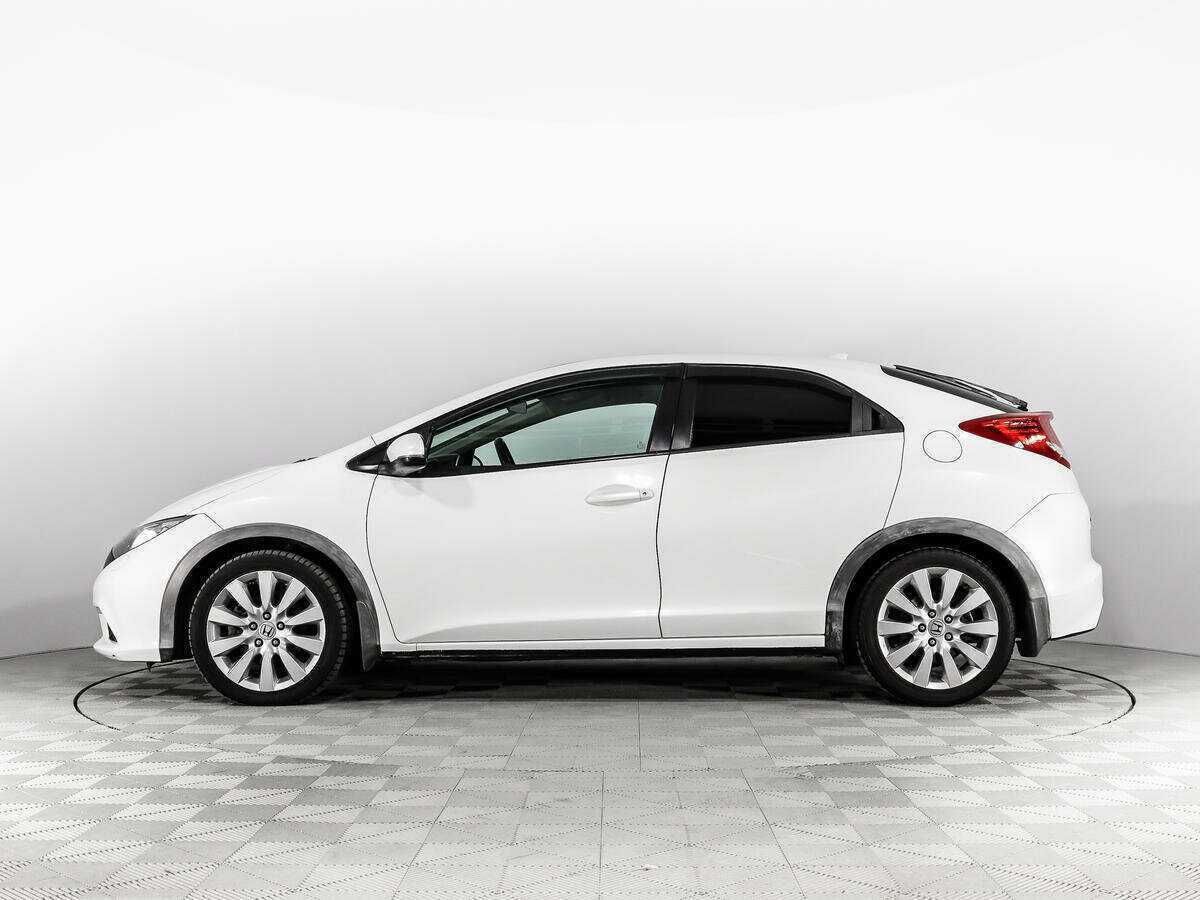 Б/У Хонда Цивик 2012 года. Фото: #7