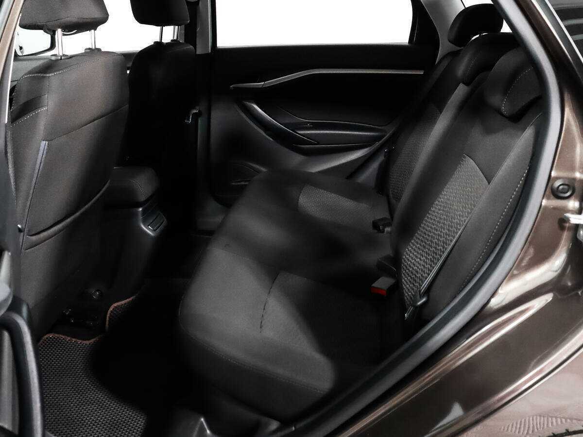 Б/У Лада (ВАЗ) Веста 2019 года. Фото: #9